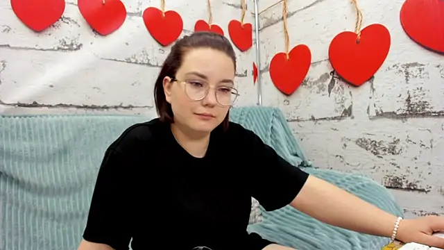 Snapshot of Sweetie_Rozzy chatting on 14, 5, 2026 Sweetie Rozzy online show from 14, 5, 2026
