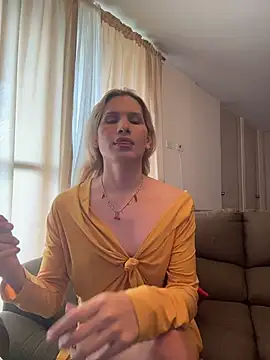 Snapshot of milablossom01 chatting on 7, 1, 2026 milablossom01 online show from 7, 1, 2026