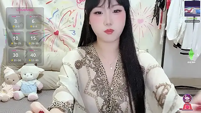 xiaoguai99 online show from 12, 5, 2026
