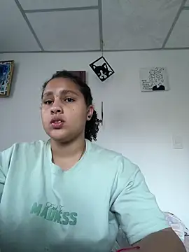 Snapshot of Selene_Voon chatting on 9, 4, 2026 Selene Voon online show from 9, 4, 2026