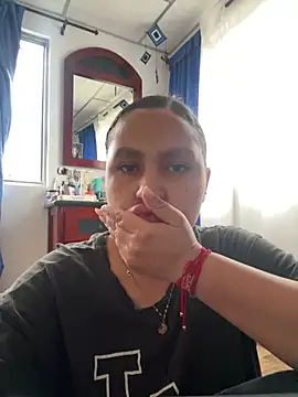 Snapshot of Selene_Voon chatting on 13, 4, 2026 Selene Voon online show from 13, 4, 2026