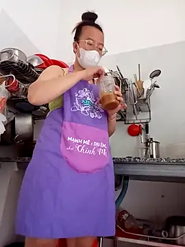 Snapshot of lina_loveee chatting on 26, 2, 2026 lina loveee online show from 26, 2, 2026