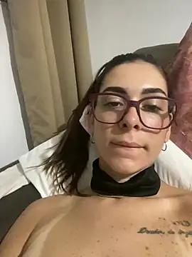 Snapshot of Madagascar03 chatting on 19, 2, 2026 Madagascar03 online show from 19, 2, 2026