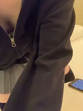 Snapshot of pon05240 chatting on 12, 5, 2026 pon05240 online show from 12, 5, 2026