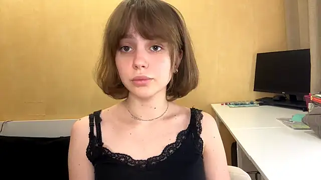 Snapshot of lil_glow chatting on 13, 1, 2026 lil glow online show from 13, 1, 2026