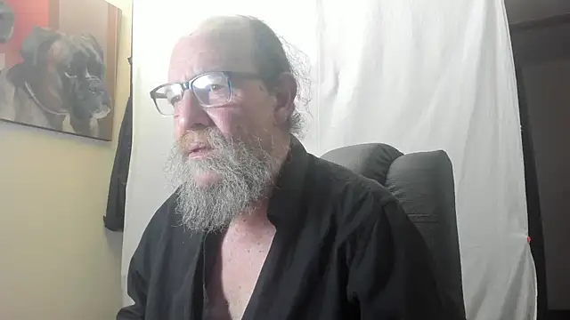 Snapshot of Uncle_Hottie chatting on 9, 1, 2026 Uncle Hottie online show from 9, 1, 2026