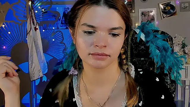 Snapshot of SaraGolben chatting on 10, 1, 2026 SaraGolben online show from 10, 1, 2026