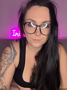 InkedCurly L online show from 31, 1, 2026