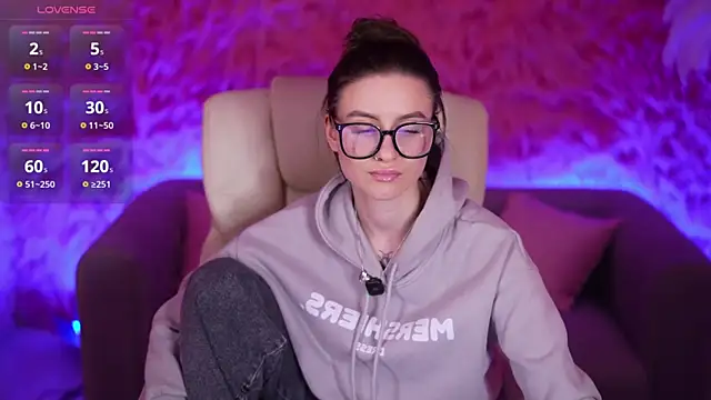 AlexaFleur online show from 5, 4, 2026