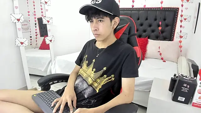 Snapshot of julian_xx chatting on 23, 2, 2026 julian xx online show from 23, 2, 2026