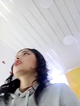 honeyluxe  online show from 17, 2, 2026