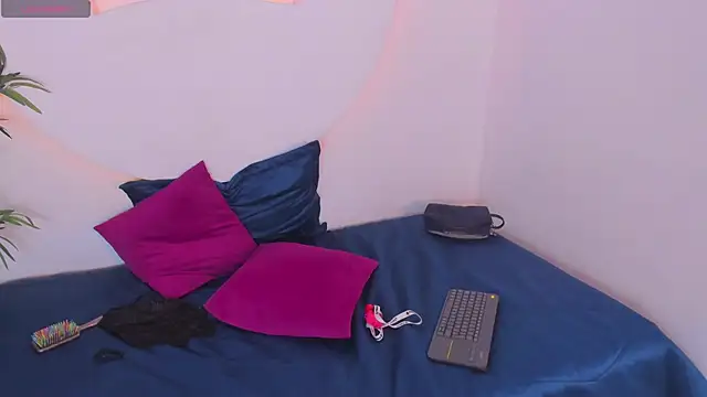 Snapshot of HanaWild chatting on 10, 1, 2026 HanaWild online show from 10, 1, 2026