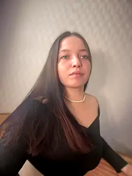 Snapshot of AlexaYvonne chatting on 6, 1, 2026 AlexaYvonne online show from 6, 1, 2026