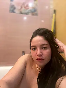 Snapshot of AlexaYvonne chatting on 12, 1, 2026 AlexaYvonne online show from 12, 1, 2026