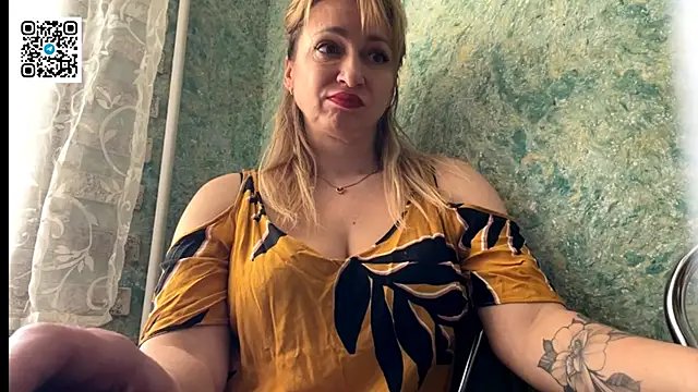 Snapshot of Lapussia_ chatting on 17, 4, 2026 Lapussia online show from 17, 4, 2026
