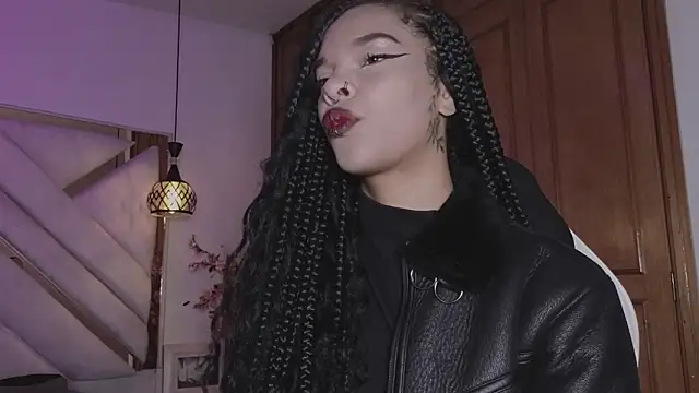 mia gatesvg online show from 1, 3, 2026