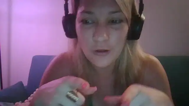 Pxetiteblonde1 online show from 16, 1, 2026