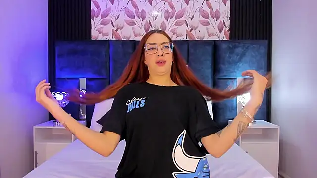 LolaGray   online show from 1, 2, 2026