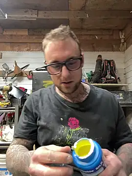 WIDBIGWHITECOCK online show from 3, 2, 2026