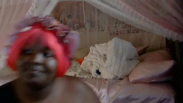 Snapshot of princesssukii chatting on 1, 7, 2026 princesssukii online show from 1, 7, 2026