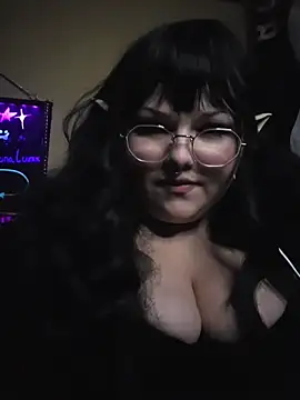 LunaLuxxx666 online show from 14, 1, 2026