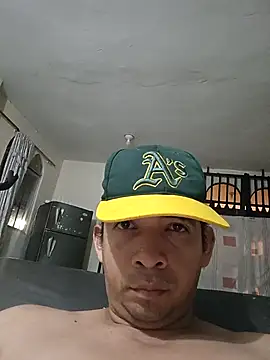 Snapshot of paladito01 chatting on 22, 4, 2026 paladito01 online show from 22, 4, 2026