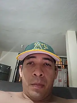Snapshot of paladito01 chatting on 25, 4, 2026 paladito01 online show from 25, 4, 2026