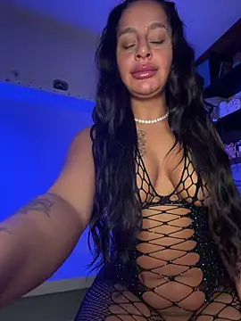 Snapshot of sweetxlayla chatting on 30, 3, 2026 sweetxlayla online show from 30, 3, 2026