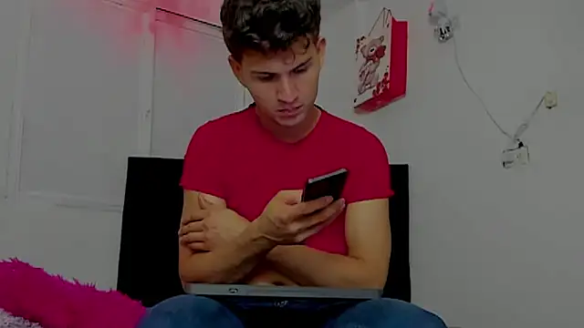 Snapshot of camilo_model chatting on 6, 5, 2026 camilo model online show from 6, 5, 2026