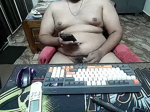 Snapshot of maxi23932 chatting on 29, 5, 2026 maxi23932 online show from 29, 5, 2026
