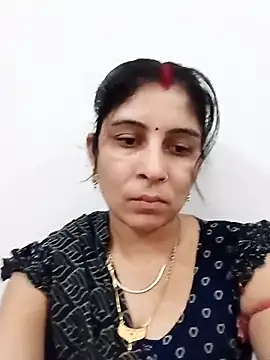 Snapshot of Hot_ree85 chatting on 23, 4, 2026 Hot ree85 online show from 23, 4, 2026