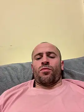 Snapshot of Majestik1 chatting on 5, 1, 2026 Majestik1 online show from 5, 1, 2026