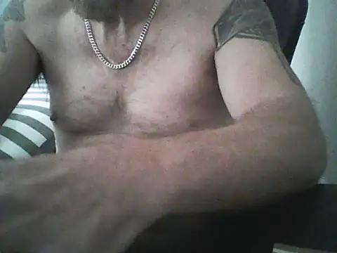 Snapshot of loudandproud chatting on 21, 5, 2026 loudandproud online show from 21, 5, 2026
