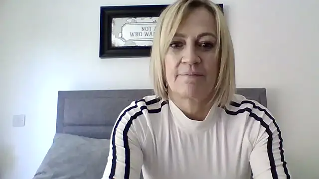 Milfshake227 online show from 11, 3, 2026