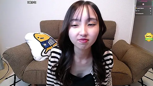 Snapshot of -Ema_ chatting on 14, 7, 2026 -Ema online show from 14, 7, 2026