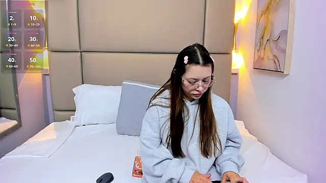 lanna 18  online show from 13, 2, 2026