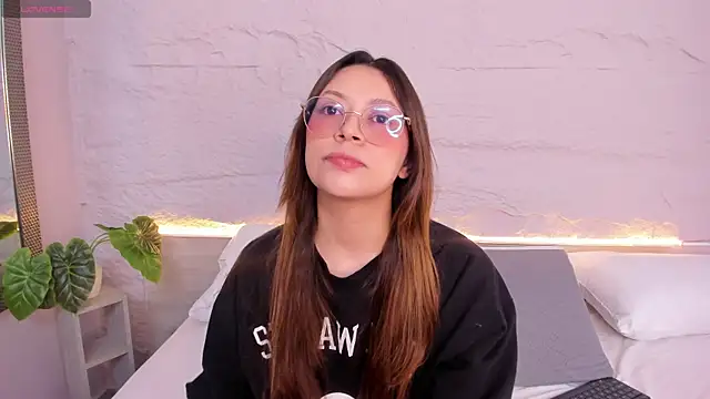 lanna 18  online show from 21, 2, 2026