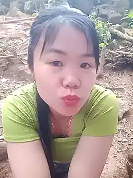 Snapshot of him220 chatting on 13, 3, 2026 him220 online show from 13, 3, 2026