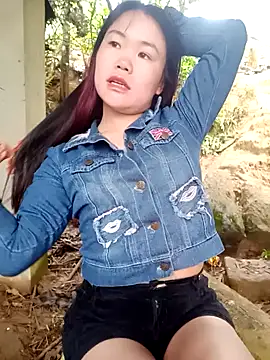 Snapshot of him220 chatting on 18, 3, 2026 him220 online show from 18, 3, 2026