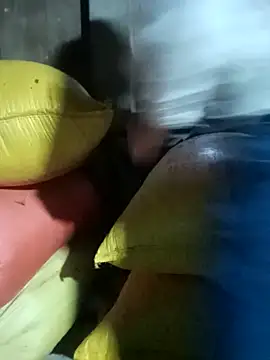 Snapshot of him220 chatting on 28, 3, 2026 him220 online show from 28, 3, 2026