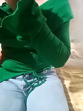 Snapshot of him220 chatting on 9, 4, 2026 him220 online show from 9, 4, 2026