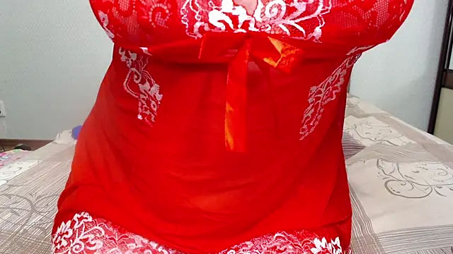  Sweet Dream  online show from 1, 3, 2025