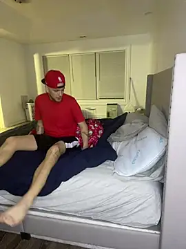 Snapshot of iamdesiluv chatting on 1, 3, 2026 iamdesiluv online show from 1, 3, 2026