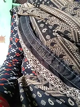 Snapshot of Queen_chayna chatting on 4, 7, 2026 Queen chayna online show from 4, 7, 2026