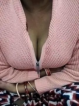 Lovely-Julie online show from 9, 1, 2026