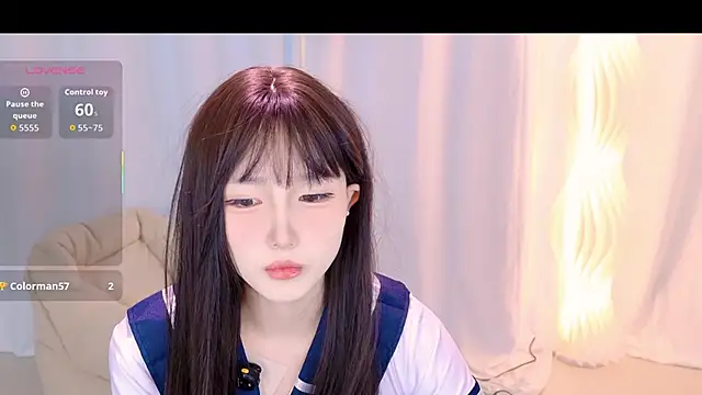 Snapshot of YE_Zi_ chatting on 13, 1, 2026 YE Zi online show from 13, 1, 2026