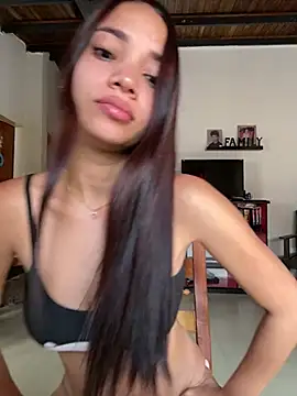 Snapshot of alice__cat chatting on 4, 2, 2026 alice cat online show from 4, 2, 2026