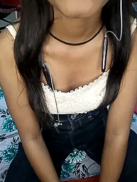 Moongirl963 online show from 28, 2, 2026