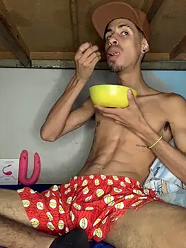 alexx 23cm online show from 3, 2, 2026