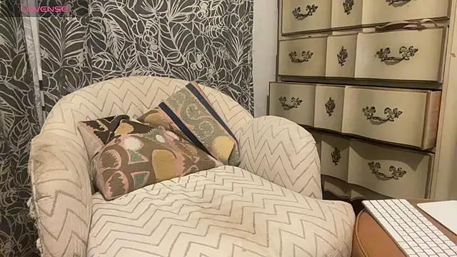 Snapshot of wolverinedream chatting on 2, 2, 2026 wolverinedream online show from 2, 2, 2026